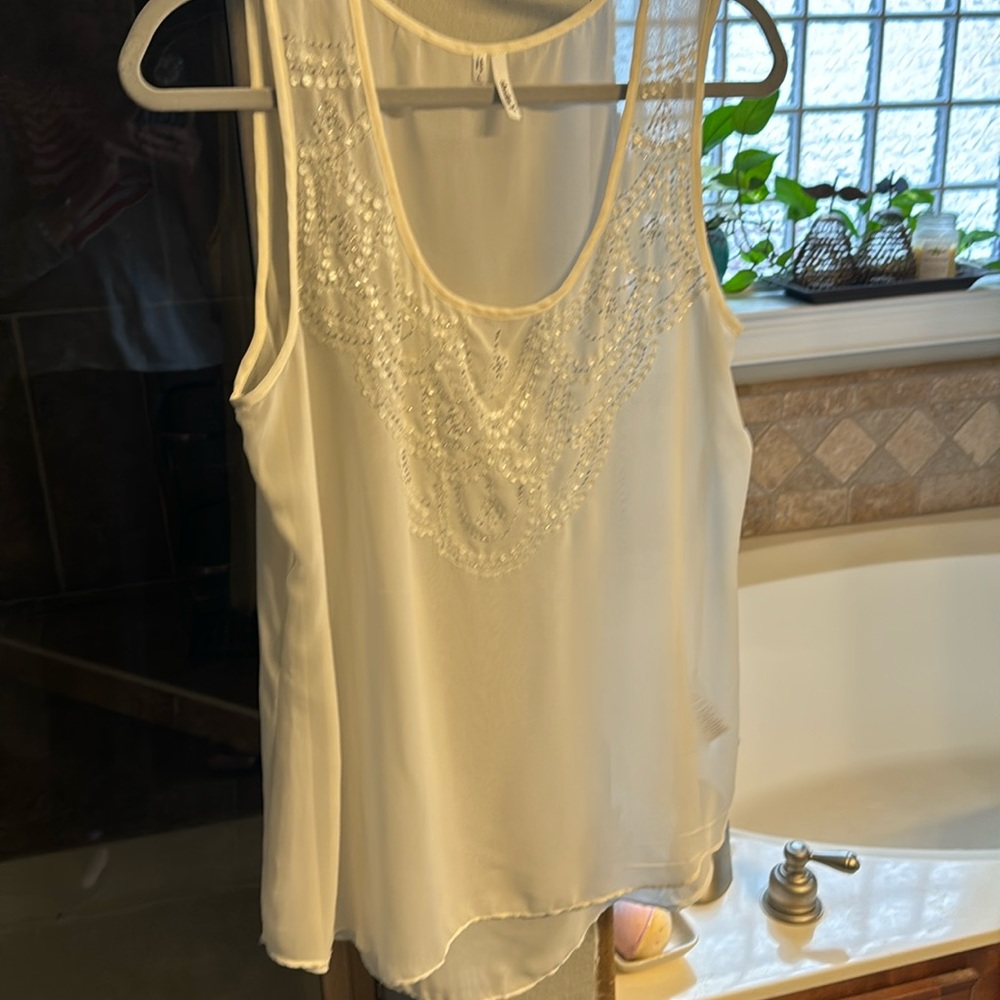 3/10$ Closet clear out. Sheer embellished cream shell tunic